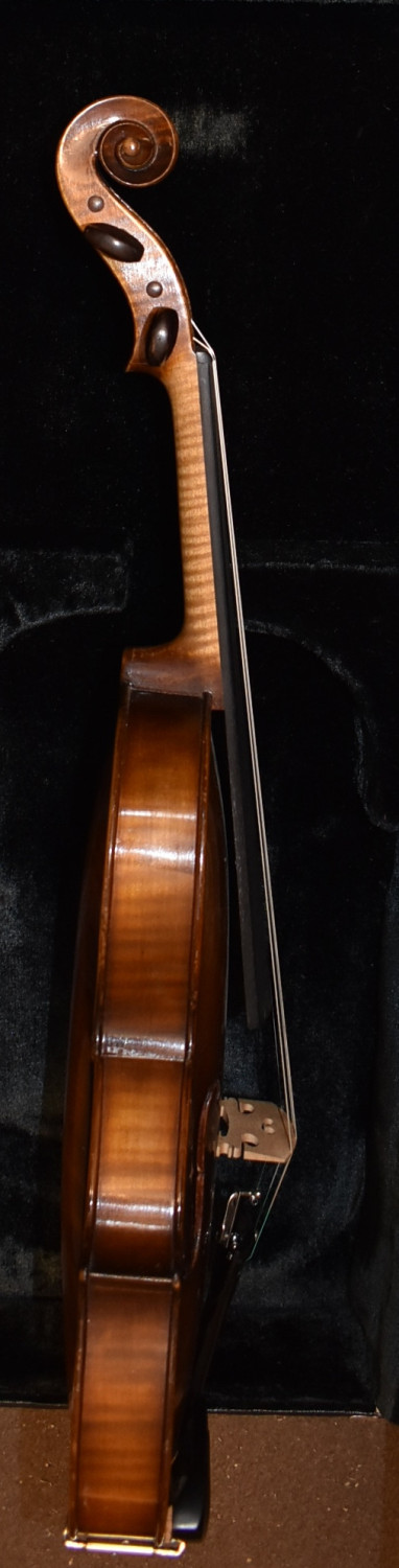 Leonidas Nadegini  Paris