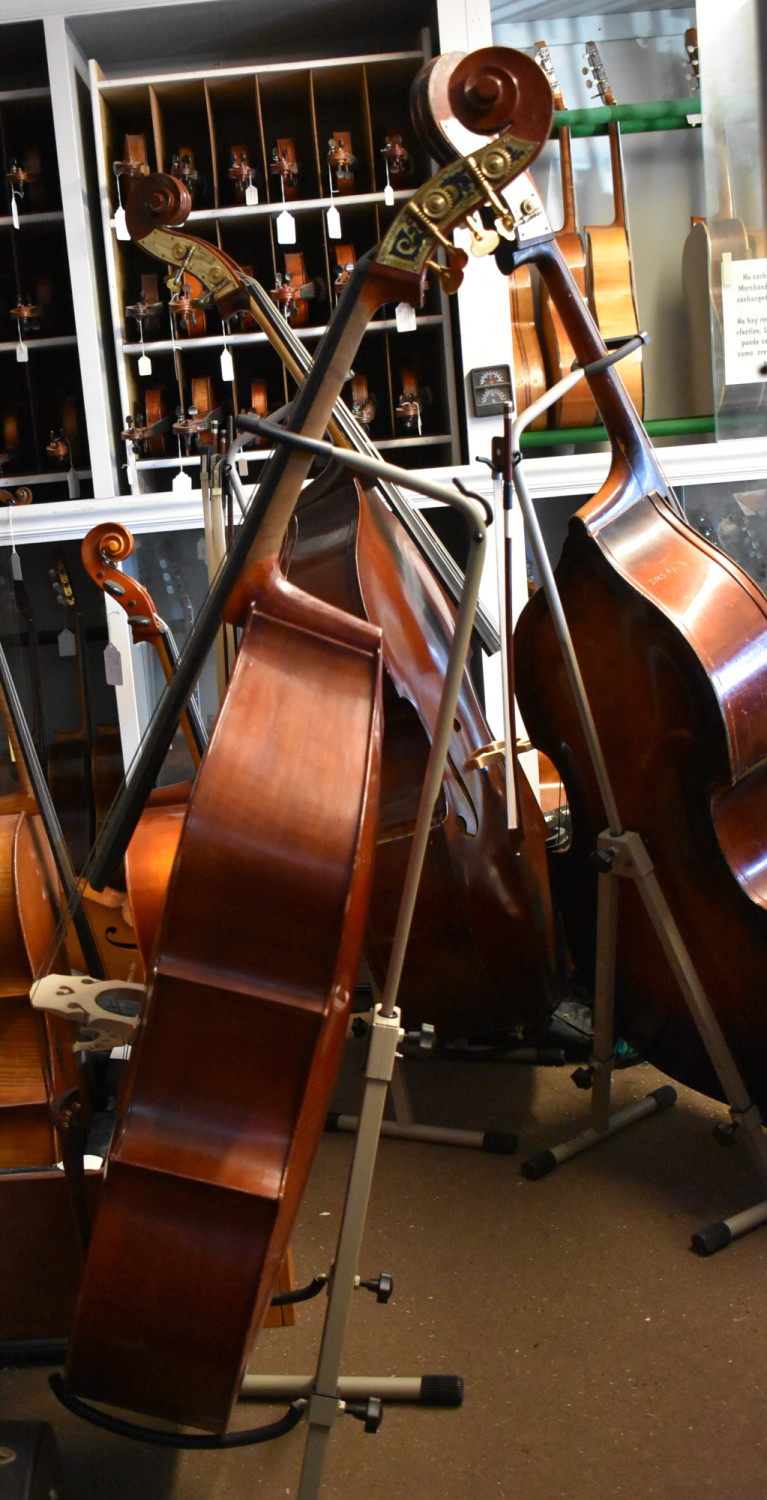 1/2 upright bass