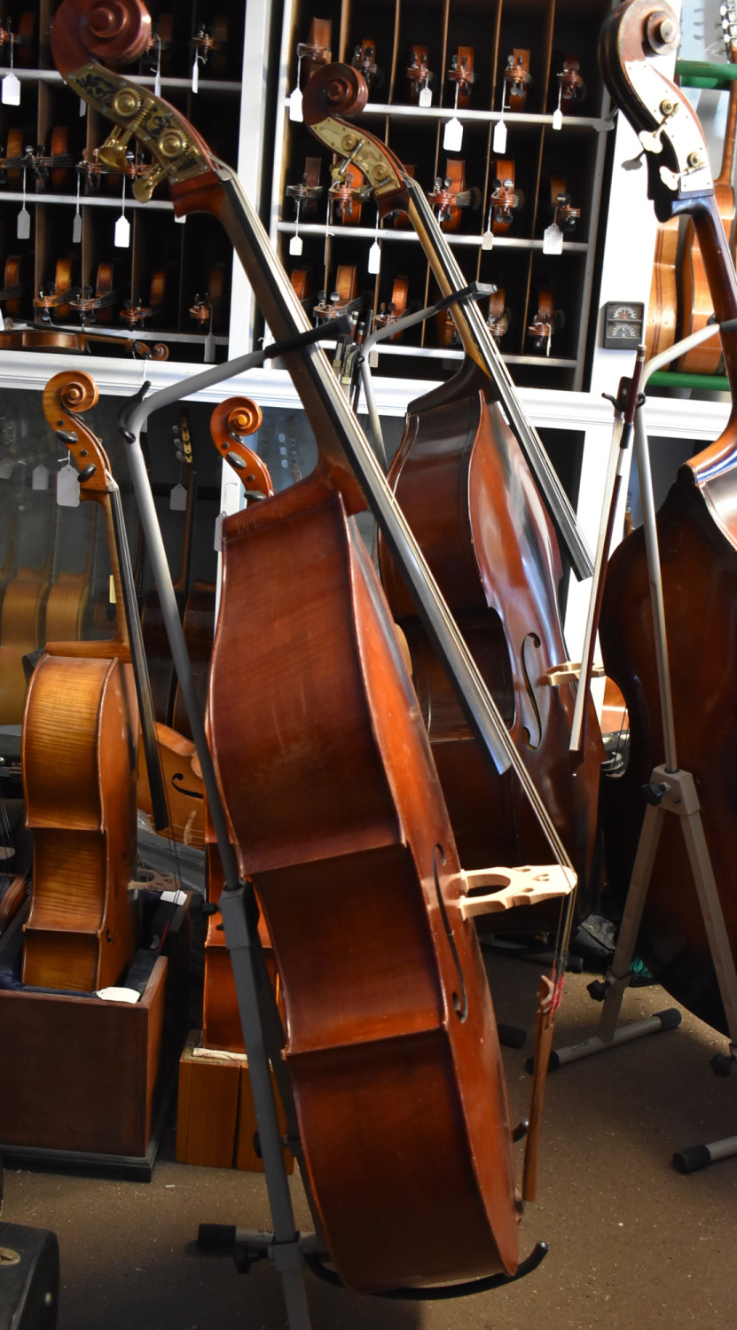 1/2 upright bass