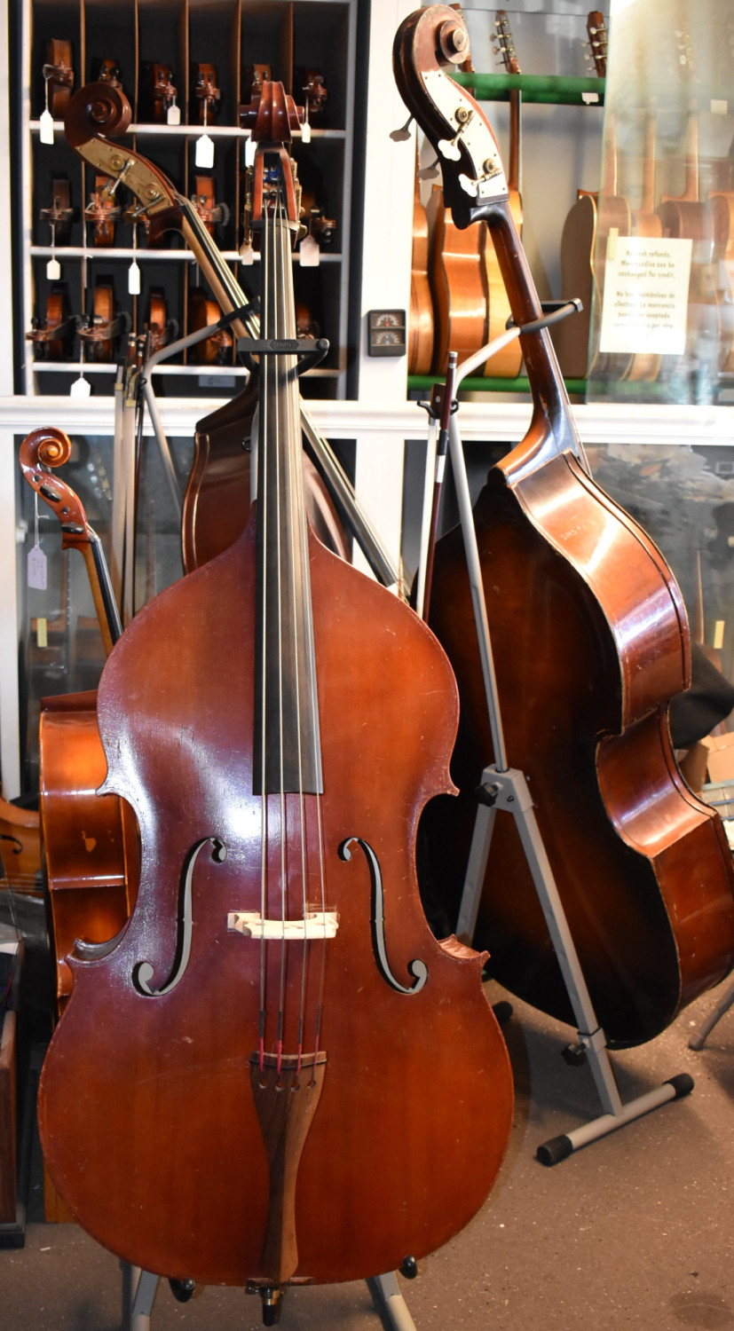 1/2 upright bass
