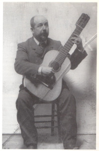 Jose Martinez Toboso plays the Segunda Epoca No. 7 1876 Torres 11 string